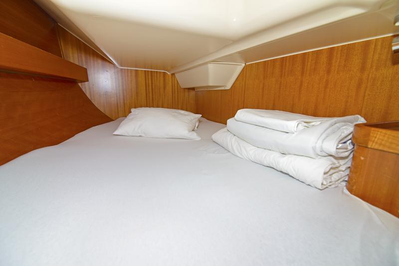 Book yachts online - sailboat - Elan 344 Impression - Rosa - rent