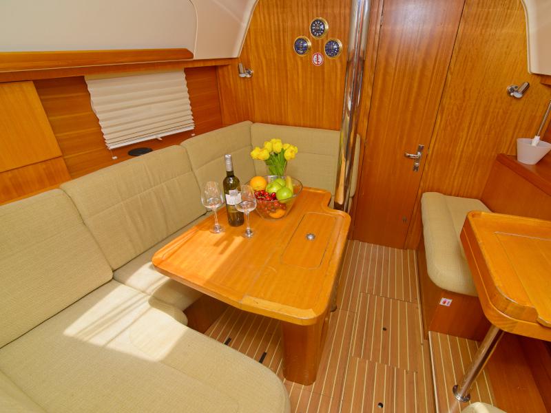 Book yachts online - sailboat - Elan 344 Impression - Rosa - rent