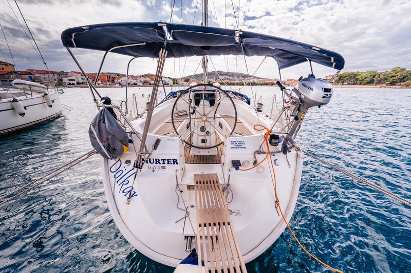 Book yachts online - sailboat - Bavaria 36 Cruiser - Dolkar - rent