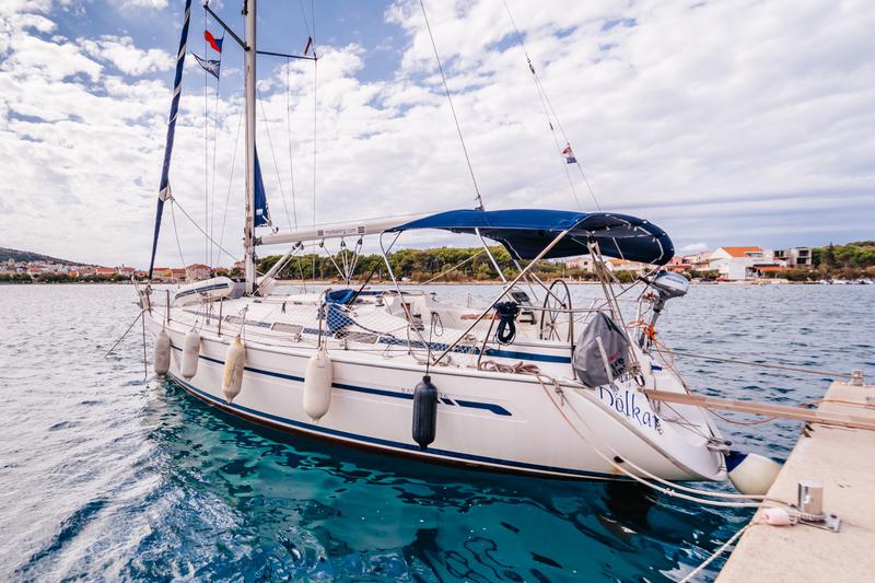 Book yachts online - sailboat - Bavaria 36 Cruiser - Dolkar - rent