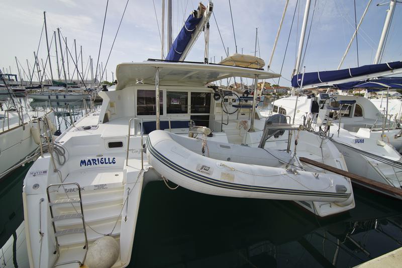 Book yachts online - catamaran - Lagoon 421 - Marielle - rent