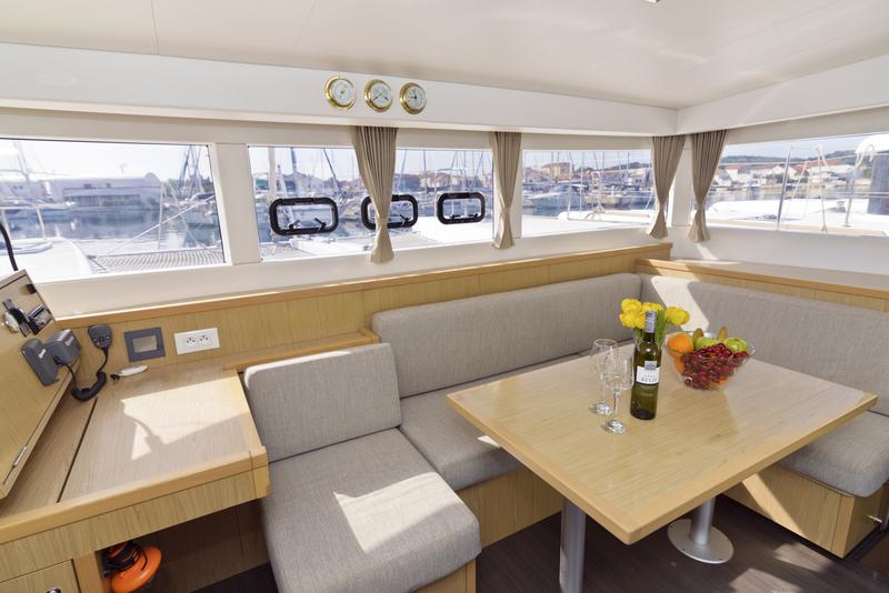 Book yachts online - catamaran - Lagoon 39 - Anegada - rent