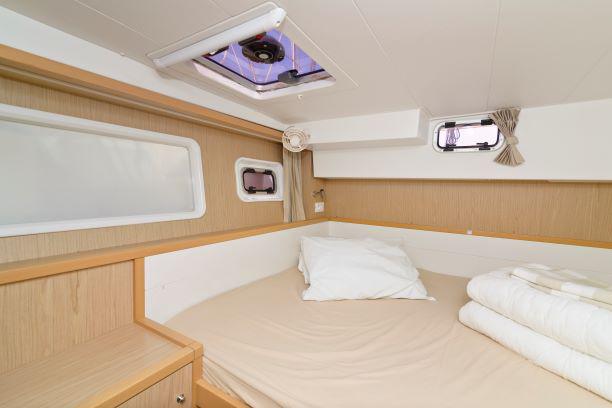Book yachts online - catamaran - Lagoon 39 - Anegada - rent