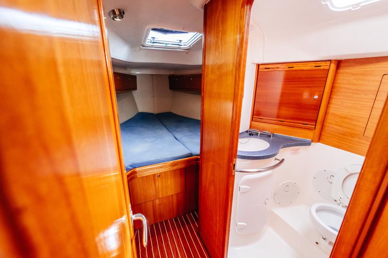 Book yachts online - sailboat - Bavaria 38 Cruiser - Marge - rent