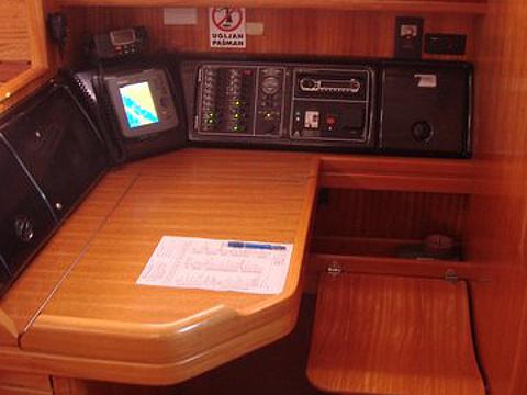 Book yachts online - sailboat - Bavaria 50 - Franciska - rent