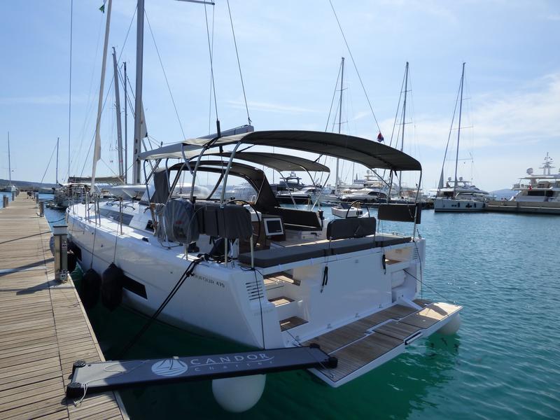 Book yachts online - sailboat - Dufour 470 - BALU - rent
