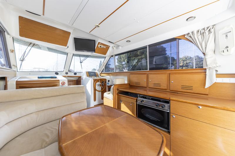 Book yachts online - motorboat - Antares 10.80 - Hantobas - rent