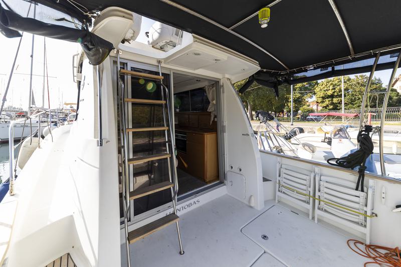 Book yachts online - motorboat - Antares 10.80 - Hantobas - rent