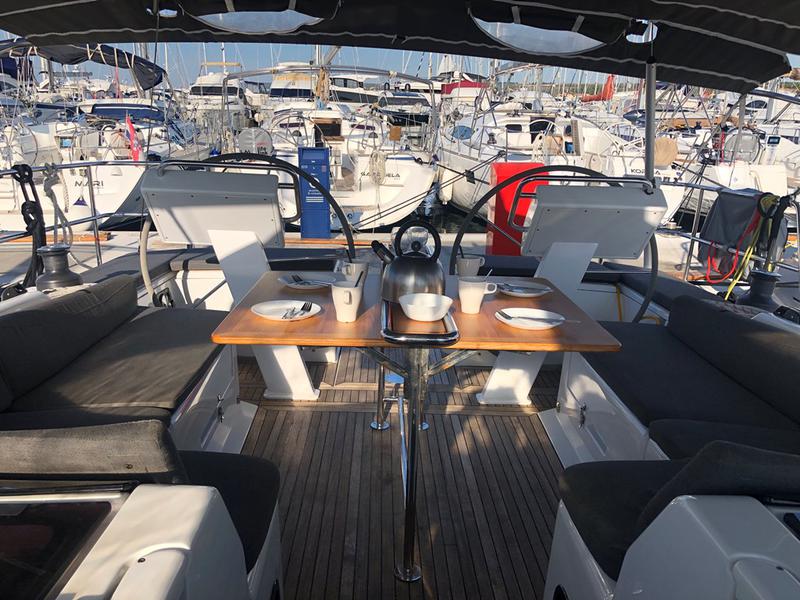 Book yachts online - sailboat - Hanse 455 - - - rent
