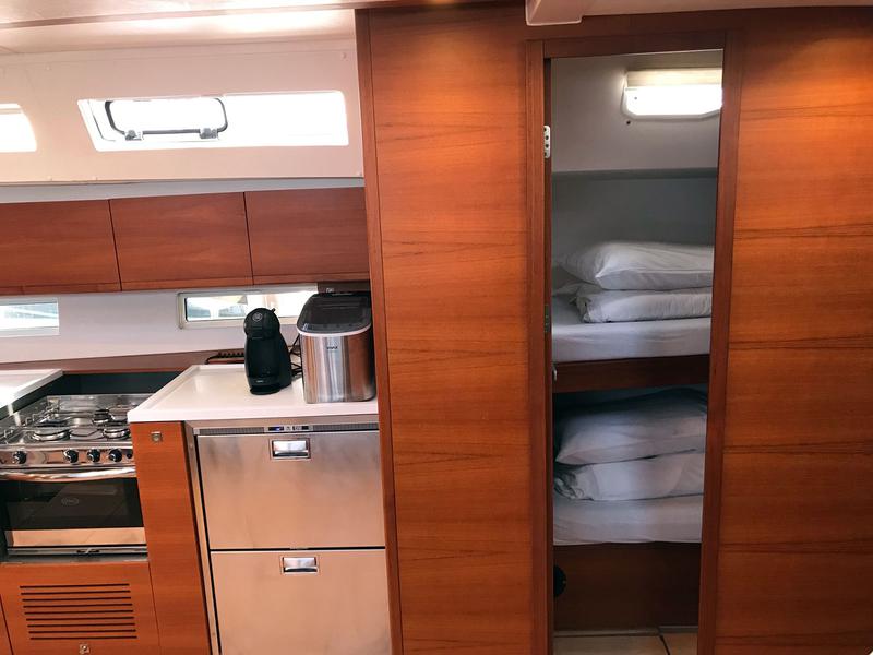 Book yachts online - sailboat - More 55 - MORE FUN - rent