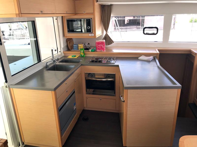 Book yachts online - catamaran - Lagoon 450  F - KAT EL MAR - rent