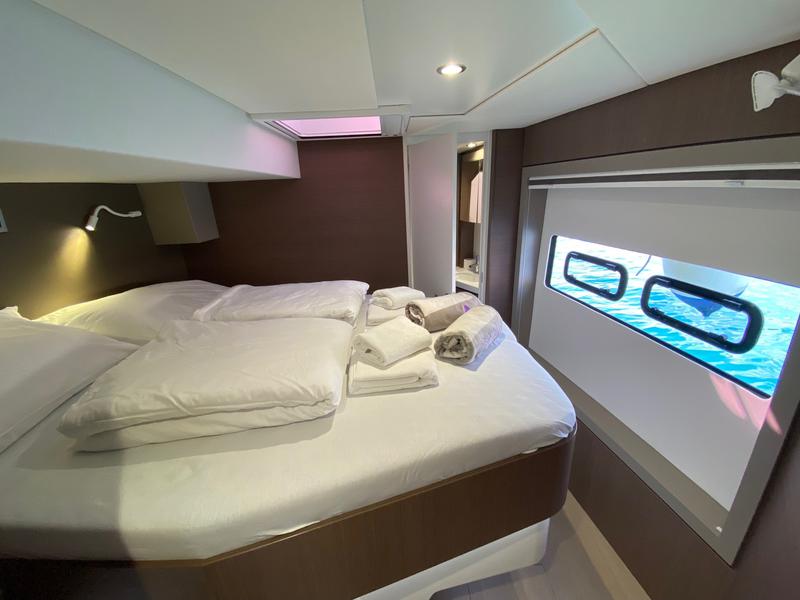 Book yachts online - catamaran - Bali 4.8 - BAŠA - rent
