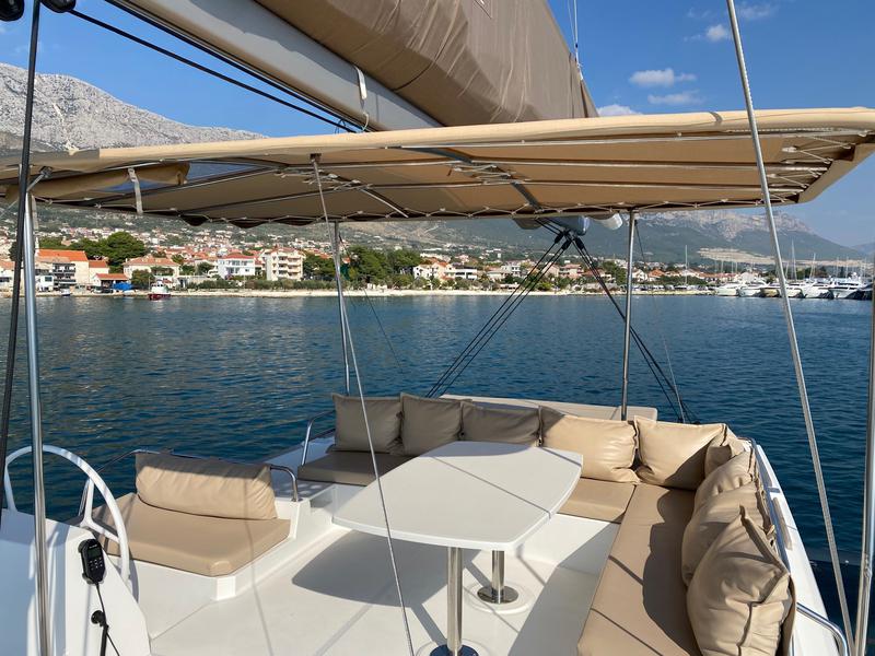 Book yachts online - catamaran - Bali 4.8 - BAŠA - rent