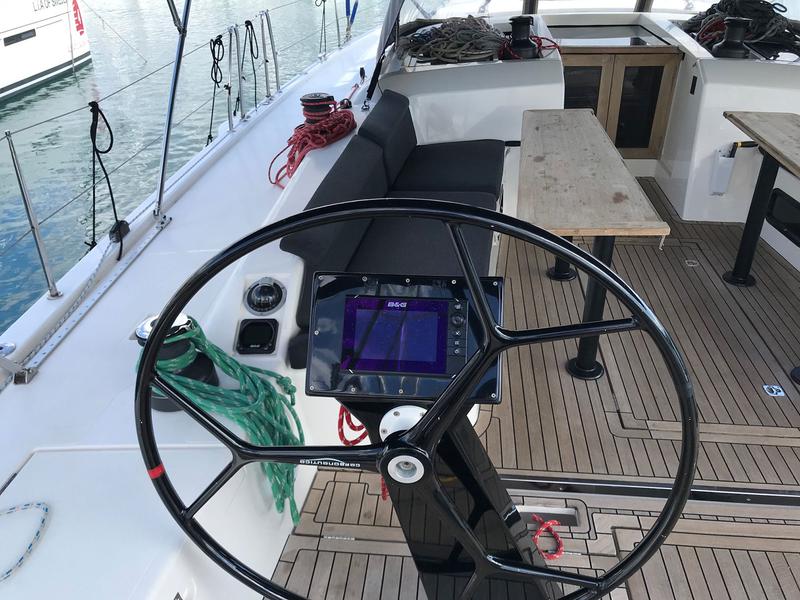 Book yachts online - sailboat - More 55 - MRS.ROBINSON - rent