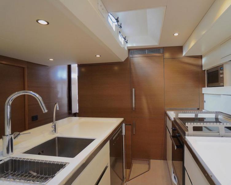 Book yachts online - sailboat - CNB 76 - AENEA - rent