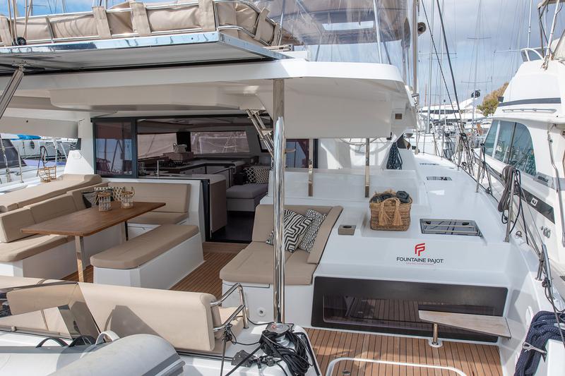 Book yachts online - catamaran - Fountaine Pajot Elba 45 - MALI HAVANA - rent