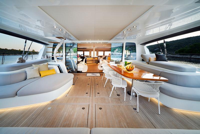 Book yachts online - catamaran - Lagoon Seventy 7 - ADRIATIC DRAGON - rent