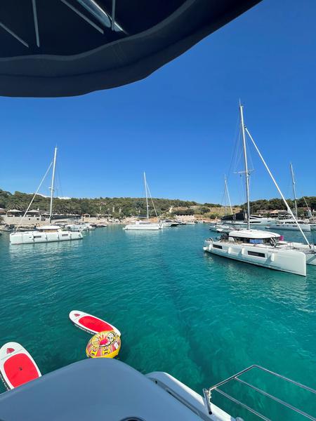 Book yachts online - catamaran - Lagoon 620 - ADRIATIC TIGER - rent