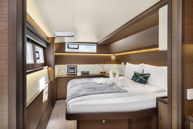 Book yachts online - catamaran - Lagoon 52 F owner version - EMERALD GEMINI - rent