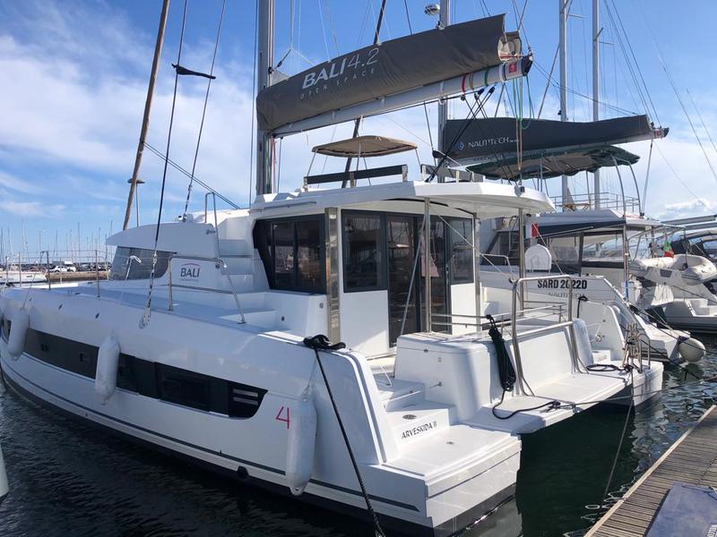 Book yachts online - catamaran - Bali 4.2 - Arveskida II - rent