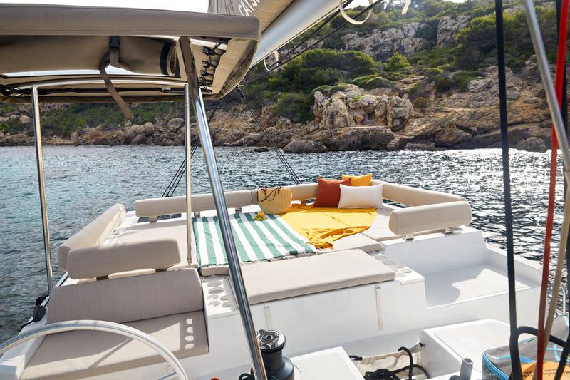 Book yachts online - catamaran - Bali Catspace - Capriccioli - rent