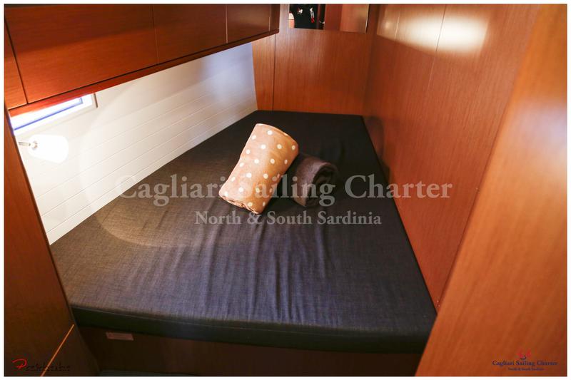 Book yachts online - sailboat - Bavaria Cruiser 46 - Tuerredda - rent