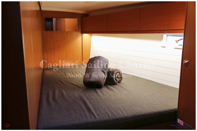 Book yachts online - sailboat - Bavaria Cruiser 46 - Tuerredda - rent