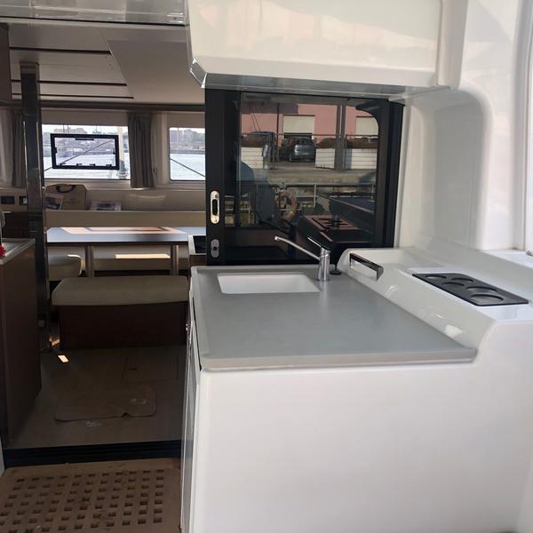 Book yachts online - catamaran - Lagoon 46 - Terra Sarda - rent