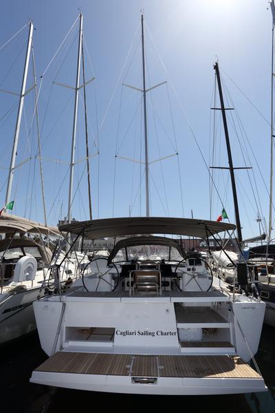 Book yachts online - sailboat - Dufour 520 GL - Cala di Volpe - rent