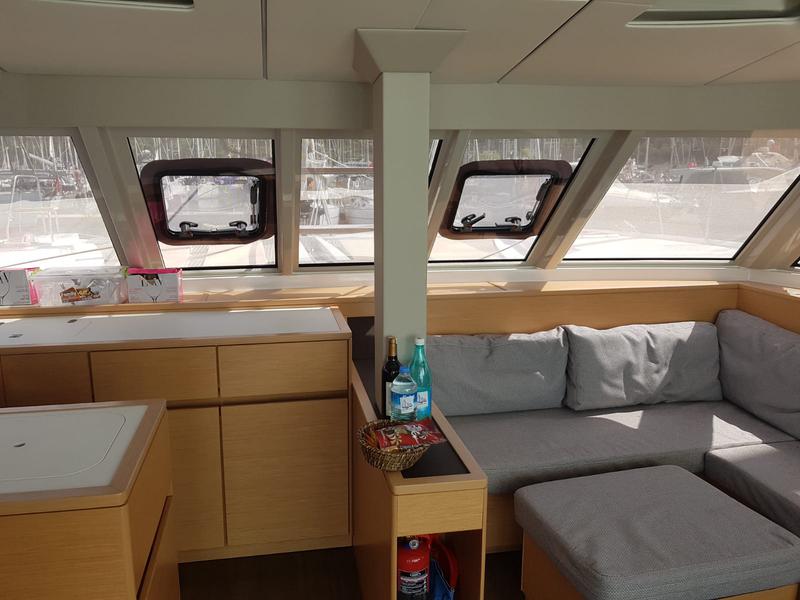 Book yachts online - catamaran - Nautitech 46 Fly - Daria II - rent