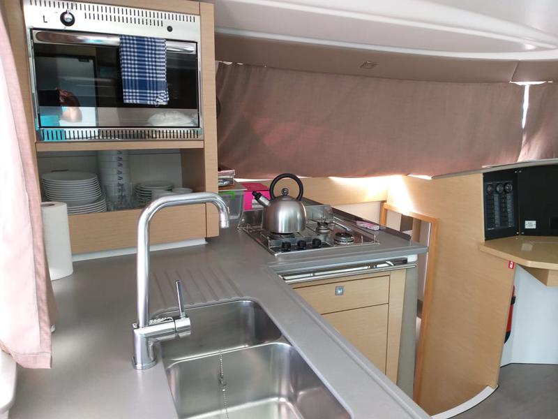 Book yachts online - catamaran - Lipari 41 Quatuor - Mirada - rent