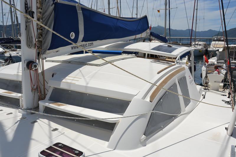 Book yachts online - catamaran - Catana 47 Carbon - Xenia II - rent