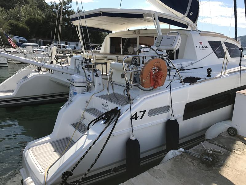 Book yachts online - catamaran - Catana 47 Carbon - Xenia II - rent