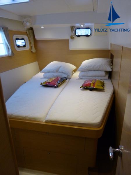 Book yachts online - catamaran - Lagoon 400 - Winnie - rent
