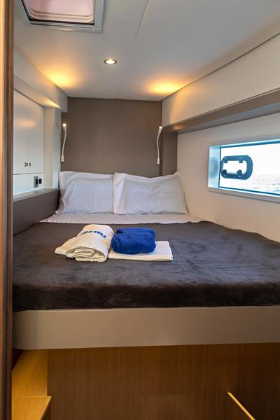 Book yachts online - catamaran - Bali 4.2 - KOS 42.1 - rent