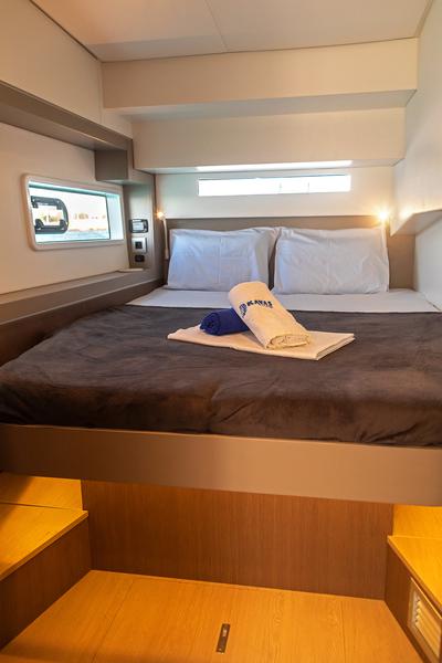 Book yachts online - catamaran - Bali 4.2 - Kos 42.4 - rent