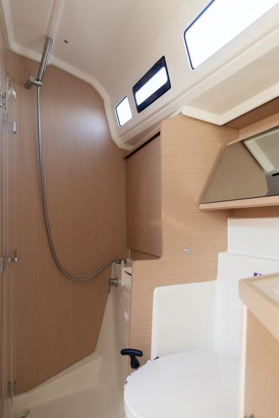 Book yachts online - sailboat - Oceanis 40.1 - KOS 40.4 - rent