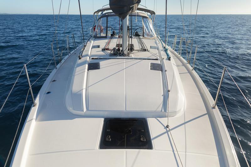 Book yachts online - sailboat - Oceanis 40.1 - KOS 40.6 - rent