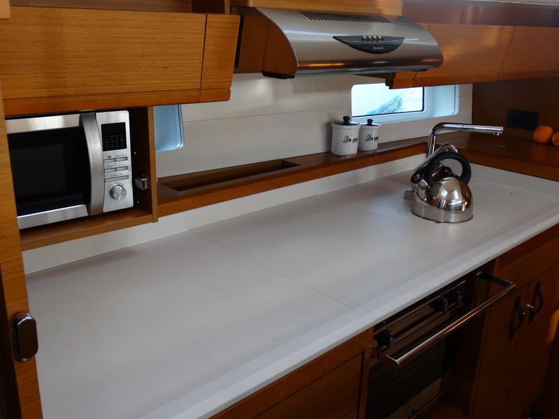 Book yachts online - sailboat - Jeanneau 54 - KOS 54.1 - rent