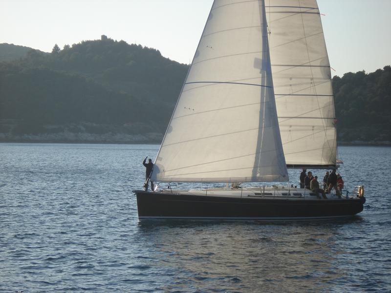 Book yachts online - sailboat - Grand Soleil 50 - Kety - rent
