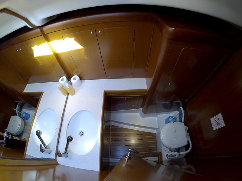 Book yachts online - sailboat - Grand Soleil 50 - Kety - rent