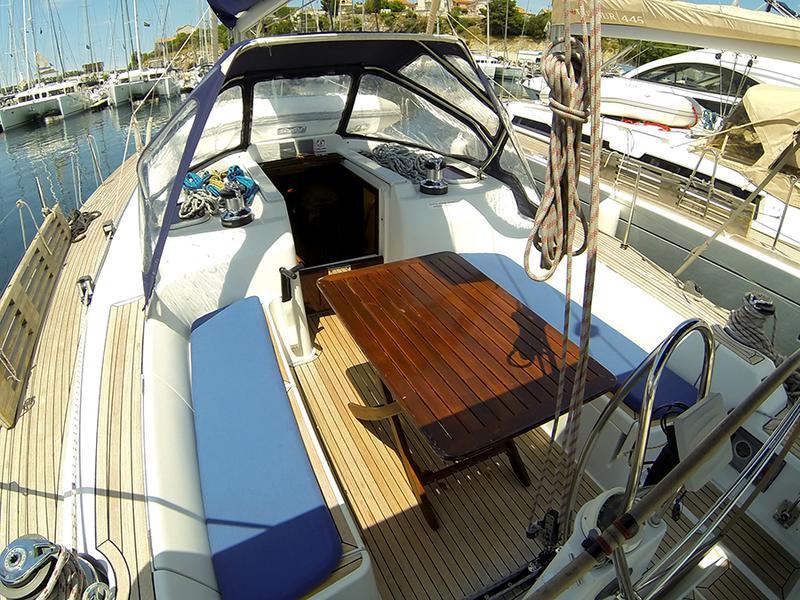 Book yachts online - sailboat - Grand Soleil 45 - Matterhorn - rent