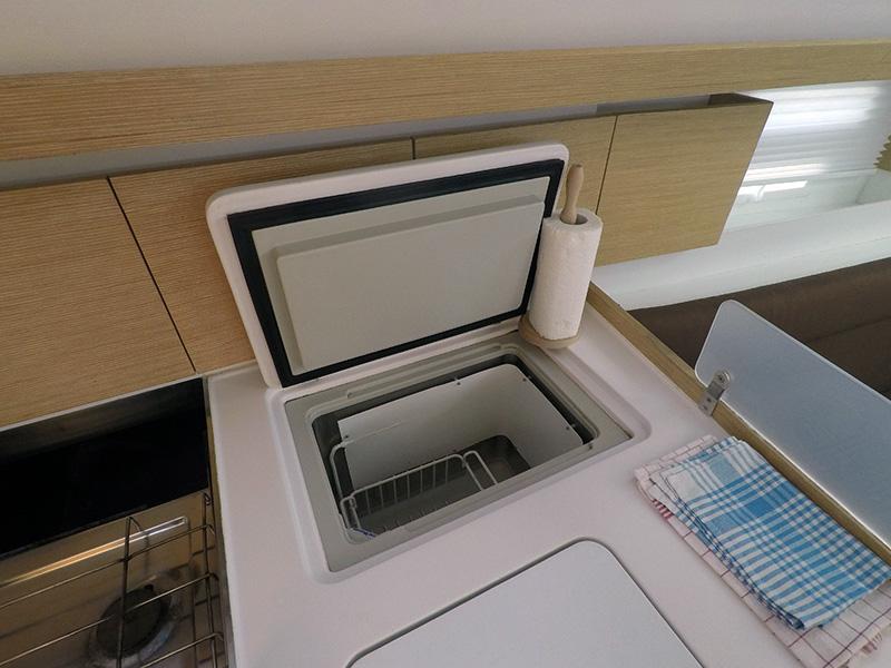 Book yachts online - sailboat - Elan 40 Impression - Silente - rent