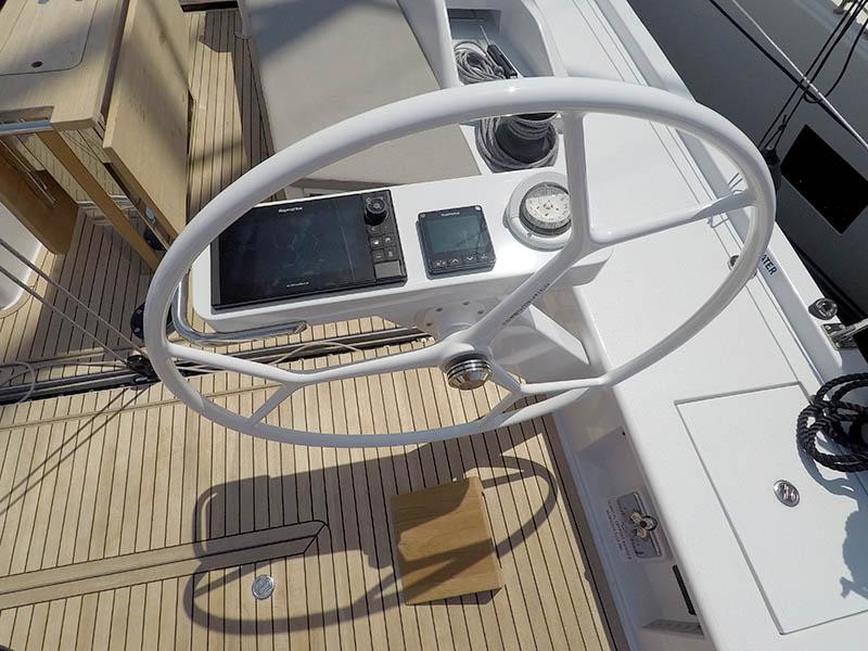 Book yachts online - sailboat - Grand Soleil 44 - Sportski Vuk 44 - rent