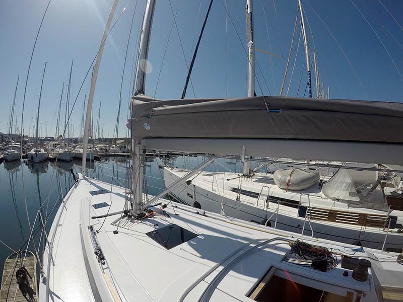 Book yachts online - sailboat - Grand Soleil 44 - Sportski Vuk 44 - rent