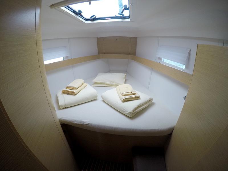 Book yachts online - sailboat - Elan 444 Impression - Marta X - rent