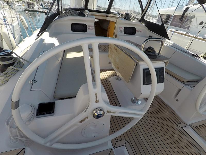 Book yachts online - sailboat - Elan 444 Impression - Marta X - rent