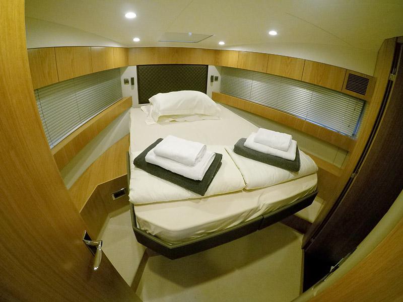 Book yachts online - motorboat - Fairline Squadron 50 - Get Lucky - rent