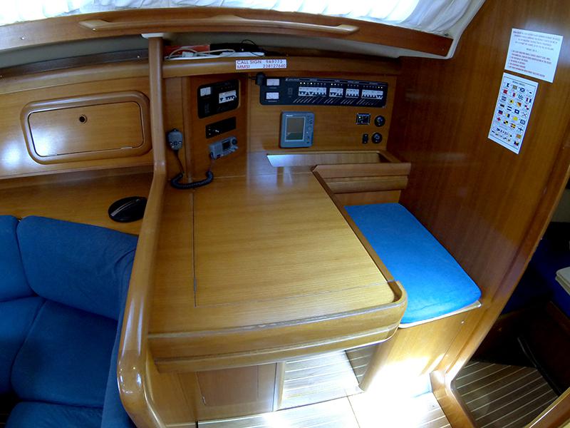 Book yachts online - sailboat - Grand Soleil 46.3 - Anatela - rent