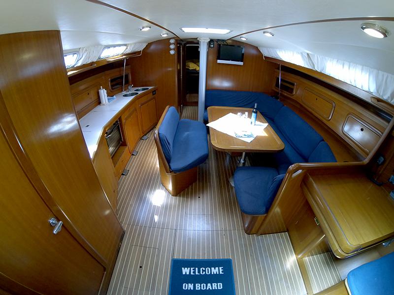Book yachts online - sailboat - Grand Soleil 46.3 - Anatela - rent
